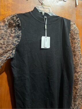 Siani MILANO Black Pullover with Sheer Leopard-Print Puff Sleeves. NEW!!!!!